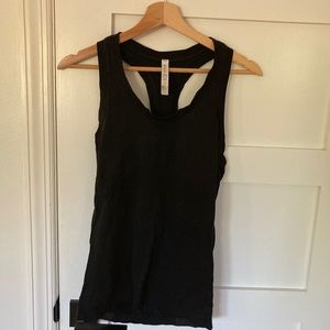 Athleta Momentum Tank